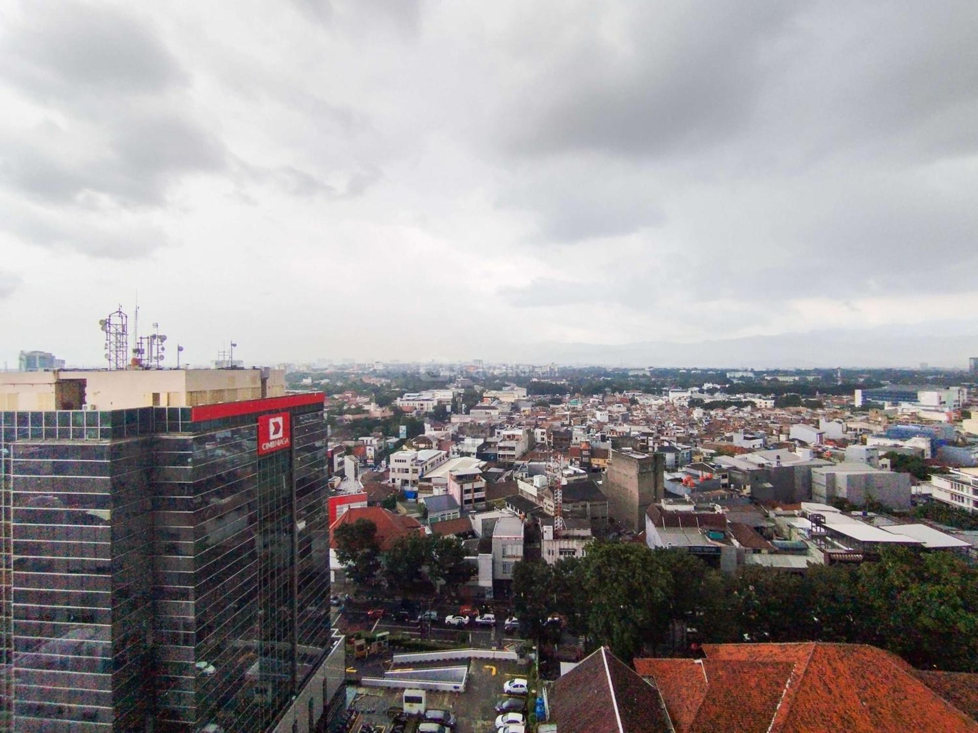 Spaicous 1br With View At Grand Afrika By Travelio Bandung